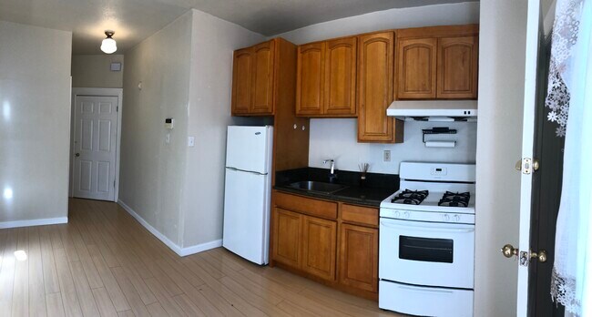 Foto del edificio - 2345 Clement St