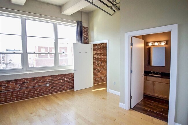 Foto del edificio - 51 Lafayette St