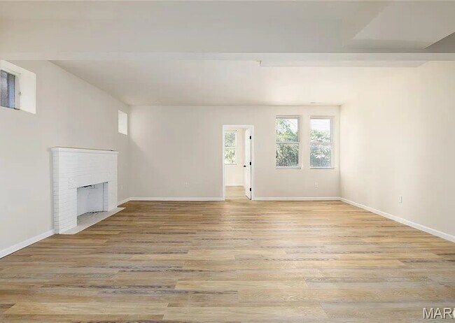 Building Photo - 5909 Cates Ave