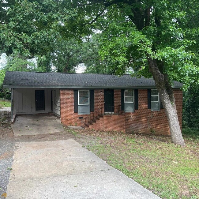 Building Photo - 316 N Pleasant Hill Rd