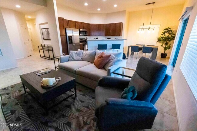 Foto del edificio - 3113 E Danbury Rd