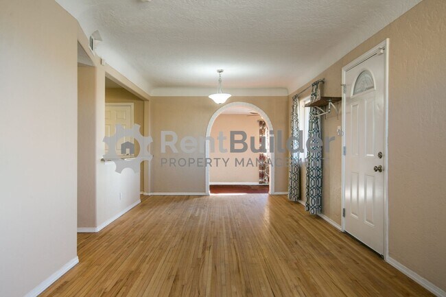 Foto del edificio - 18 Month Lease Term!!