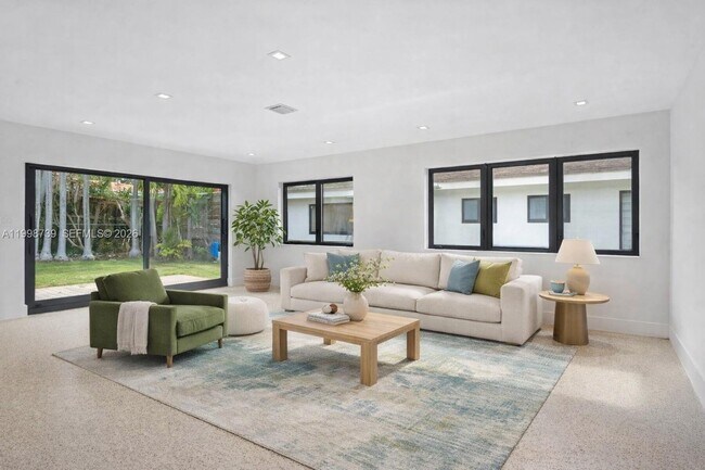 Foto del edificio - 2345 SW 23rd Terrace