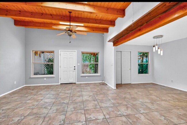 Foto del edificio - 4551 Camino Placitas