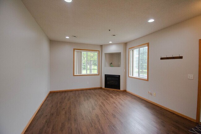 Foto del edificio - 2827 Agate Pl NW