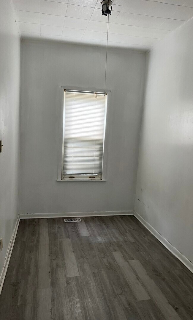 Foto del edificio - 404 155th St