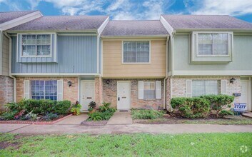 Building Photo - 8102 Amelia Rd