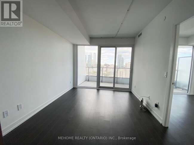 Building Photo - 85 Wood St