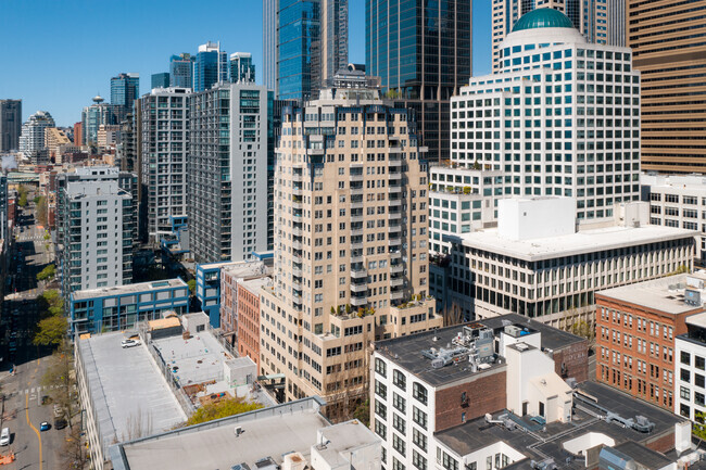 Building Photo - Watermark Tower