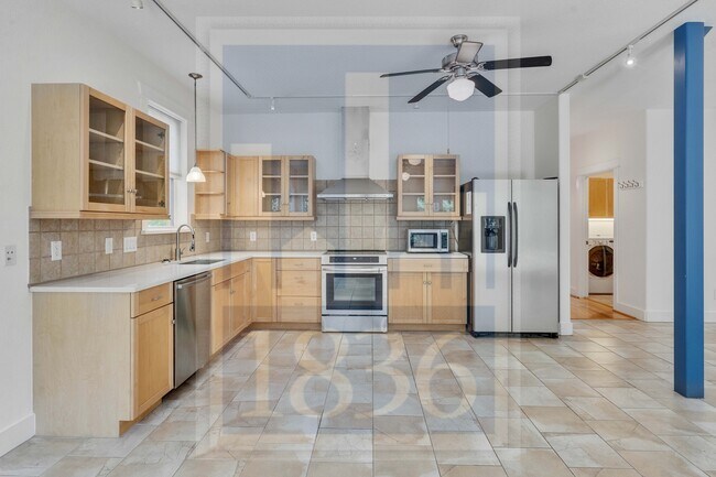 Foto del edificio - 404 W Monroe St