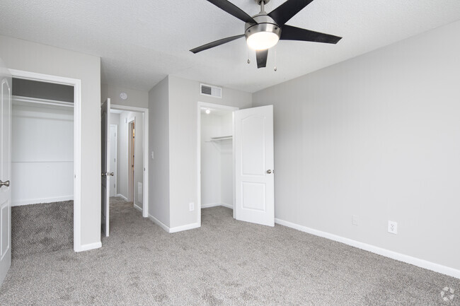 2HAB, 1,5BA, 1.011SF - Sutton Bridge Apartments