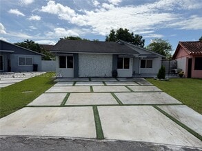 Building Photo - 3613 SW 112th Pl