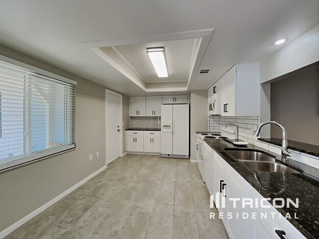 Foto del edificio - 4442 Sandhurst Dr