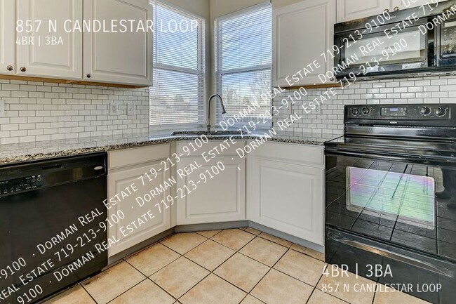 Foto del edificio - 857 Candlestar Loop N