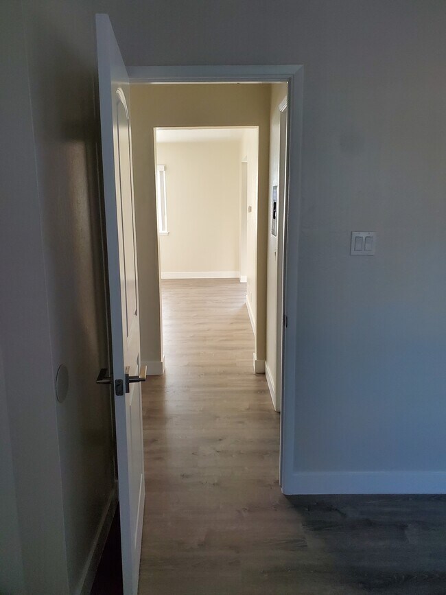 Foto del edificio - 3528 Agate Dr