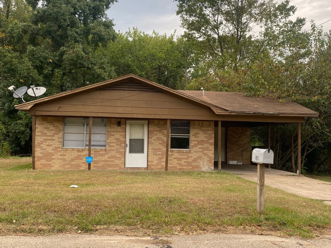 609 Logan St, Texarkana, AR 71854 House Rental in Texarkana, AR