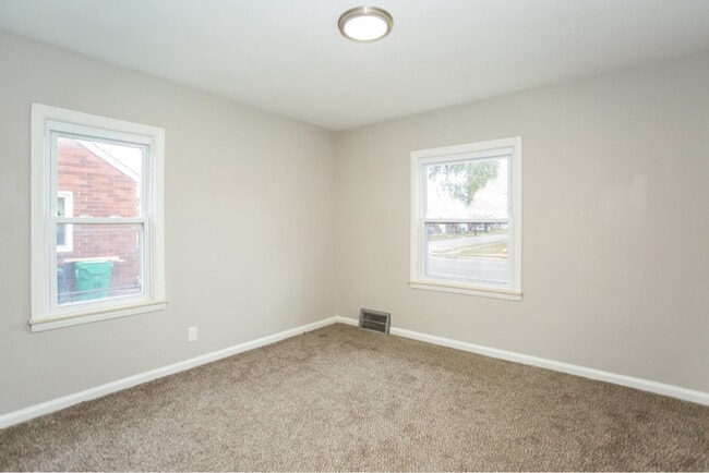 Building Photo - 15710 Stephens Rd