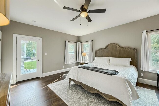 Foto del edificio - 902 W 30th St