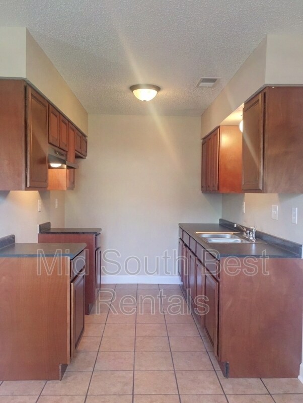 Building Photo - 5170 Walton Lake