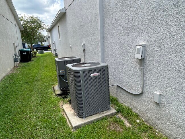 Foto del edificio - 15147 Driftwood Bend St