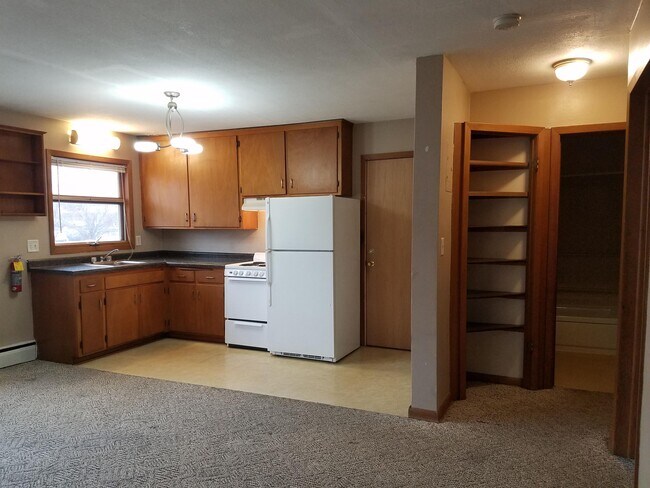 Foto del edificio - 318 5th St SE