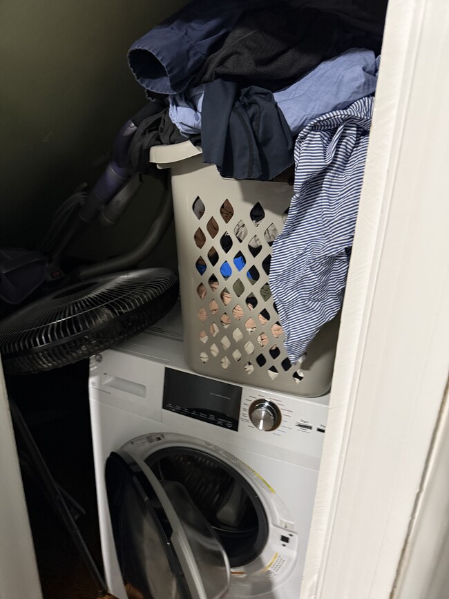 Building Photo - 269 Bolton St