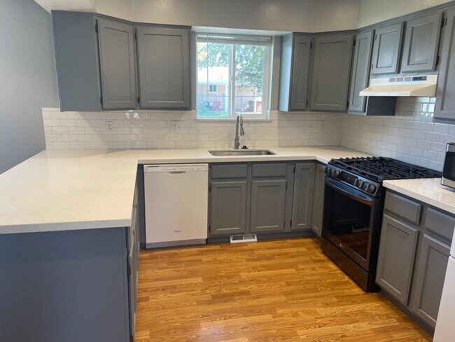 Kitchen - 1026 N 800 W