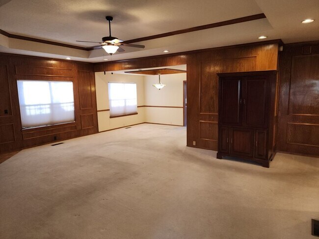 Foto del edificio - 9335 Admiral Lowell Pl NE