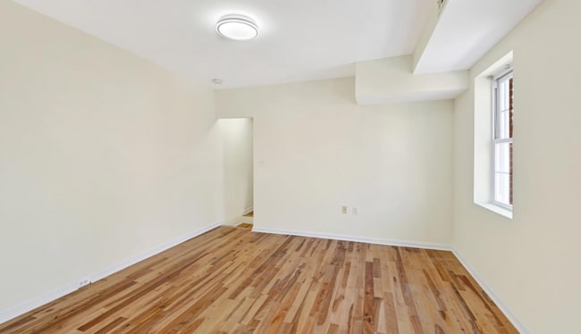 Building Photo - 2020 Gough St