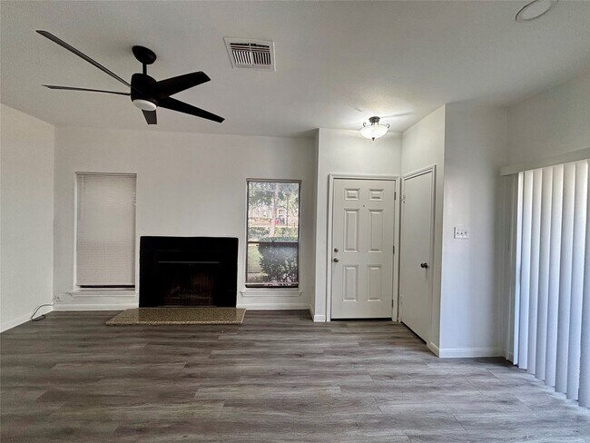 Building Photo - 8299 Cambridge St