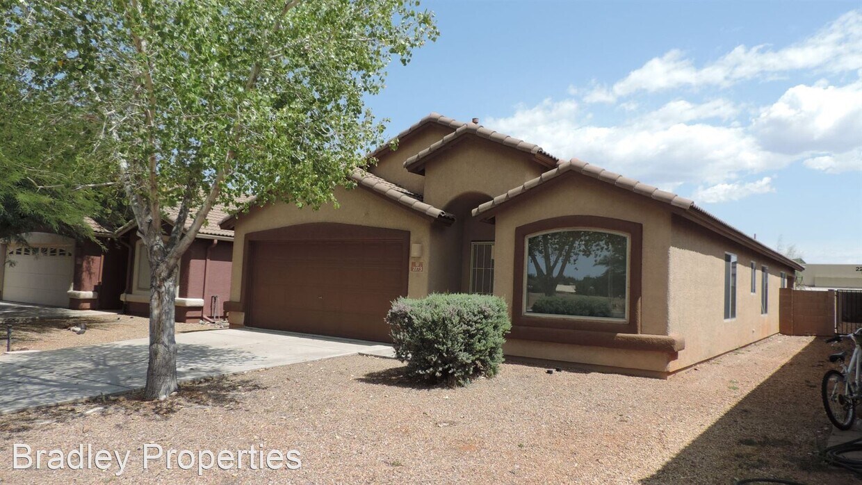 Primary Photo - 4 br, 2 bath House - 2173 Calle Patina