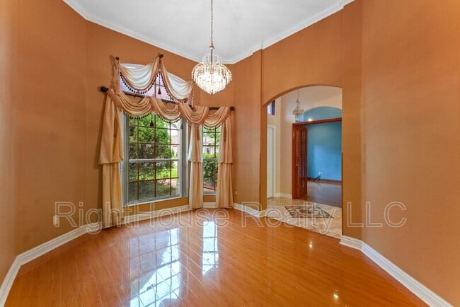 Photo - 1037 Bridgeway Blvd House