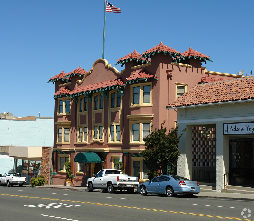 Foto del edificio - Duchess of Windsor Apartments