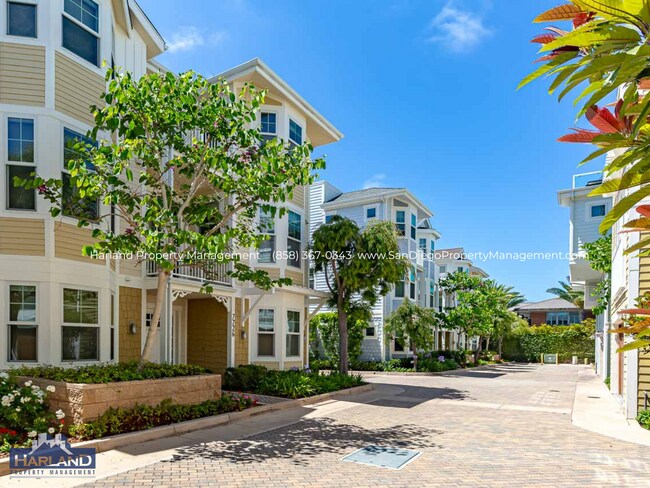Foto del edificio - 7726 Ivanhoe Ave