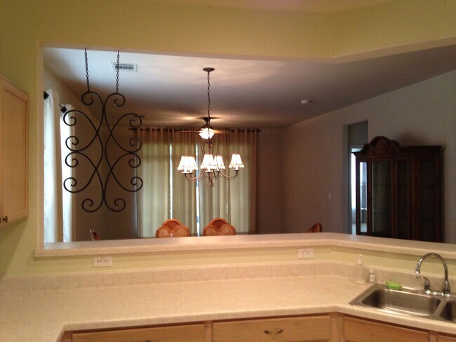 Building Photo - 106 Bowie Cir