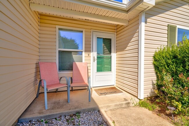 Building Photo - 15509 Lilly Garden Ln