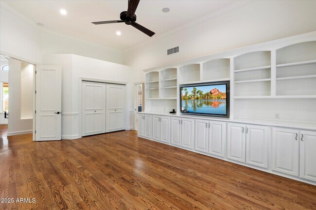 Foto del edificio - 7101 E Berneil Ln