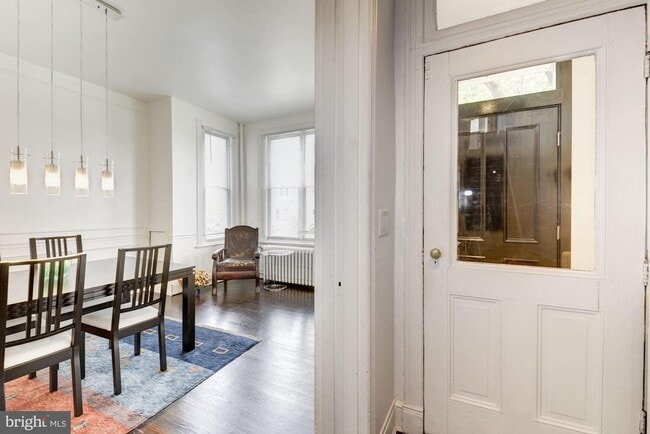 Foto del edificio - 1957 3rd St NW