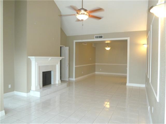 Foto principal - 2100 Tanglewilde St