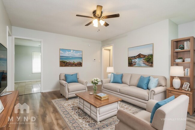 Foto del edificio - 3755 Carroll Dr