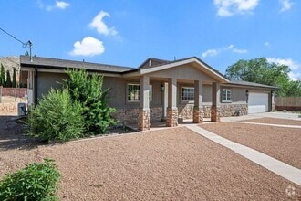 Building Photo - 146 E 400 N