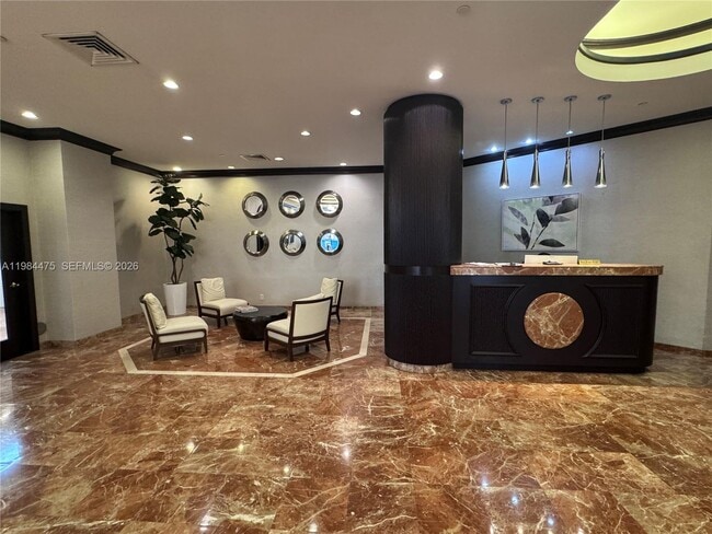 Foto del edificio - 3610 Yacht Club Dr