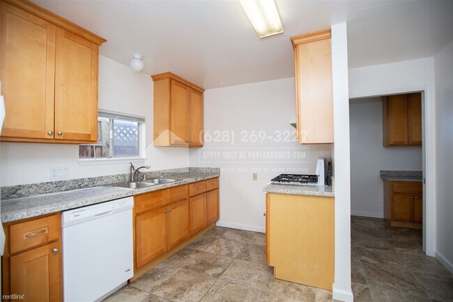 Building Photo - 2 br, 2 bath Duplex - 455 Clifton Ave -
