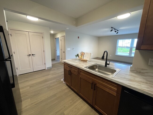 Building Photo - Hudson Heights Apartments