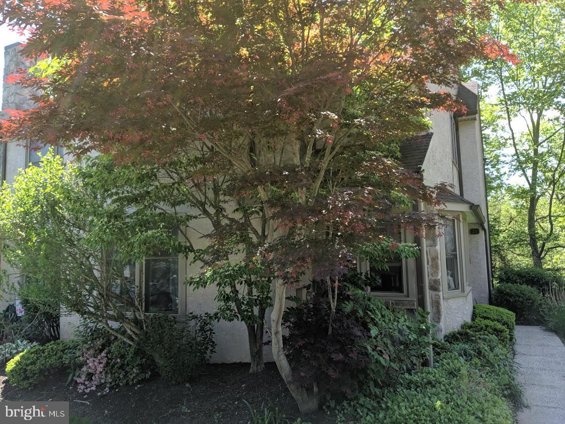 Primary Photo - 20 Woodstream Dr