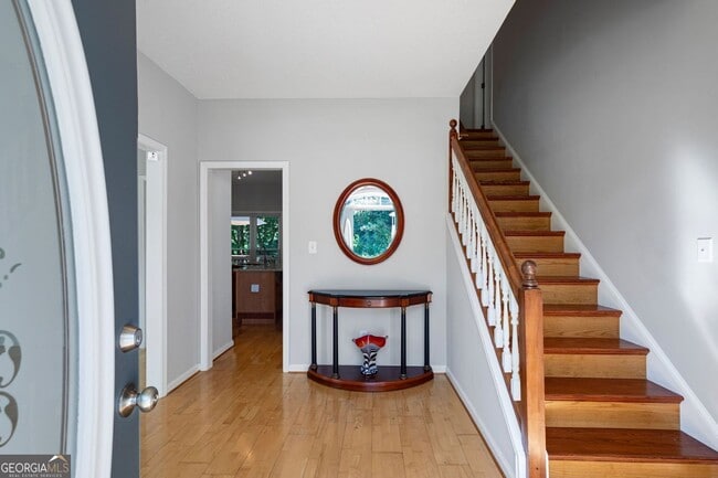 Foto del edificio - 821 Soaring Dr NE