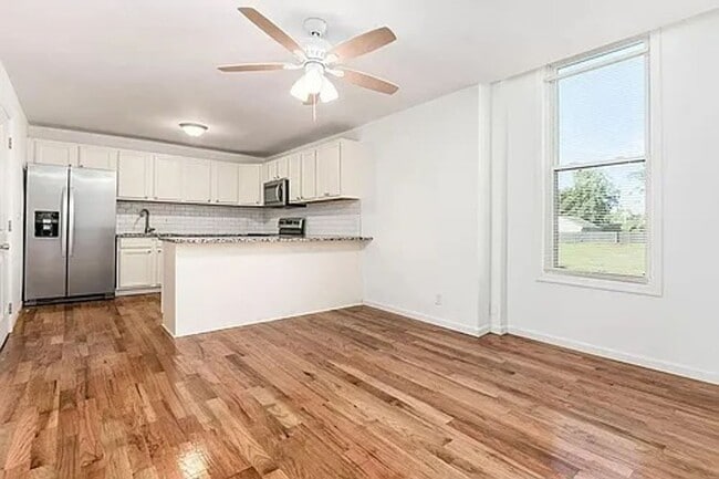 Building Photo - 1109-1111-1111 Franklin Ave