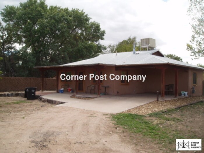 Foto principal - 2 Service Farm Rd