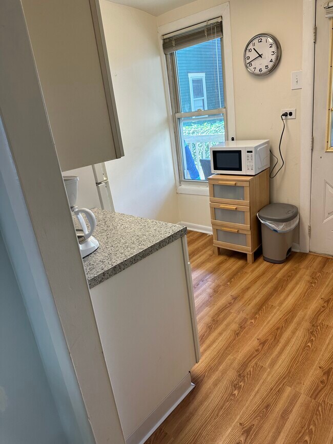 Kitchen - 84 Mount Hermon Way