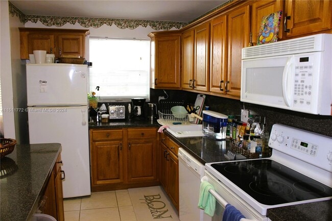 Foto del edificio - 2751 Taft St